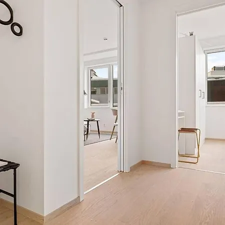 New! Modern & Central Couples Apartement! * Bergen